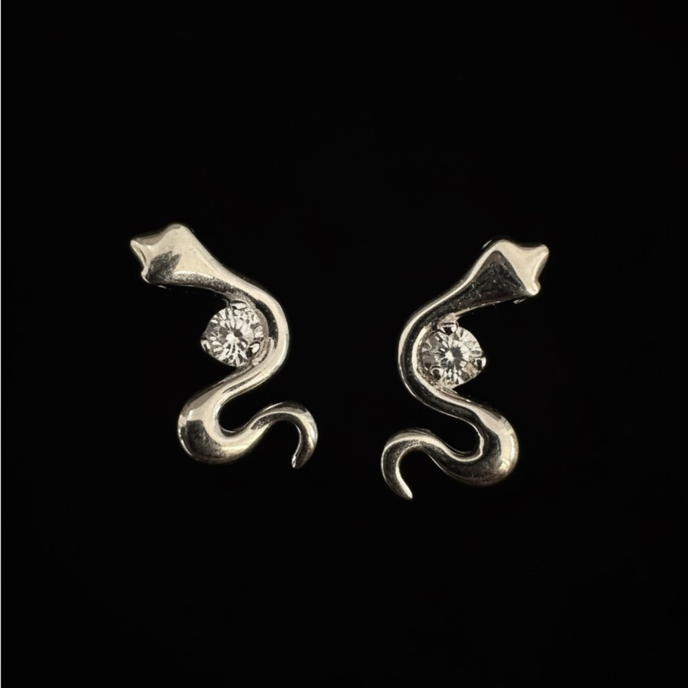 Elegant sterling Silver‎ snake Earrings